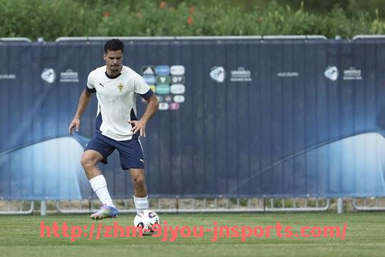 J9九游会登录入口-2017年欧冠进球榜统计及顶级射手表现回顾