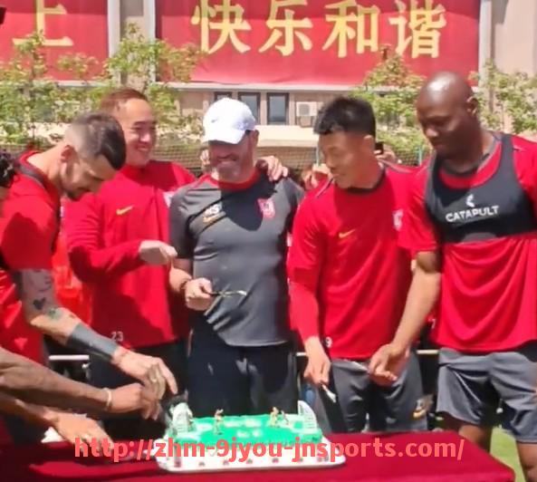 J9九游会登录入口-2021年雄鹿队在字母哥的带领下完成半个世纪来的总冠军梦想 J9九游会登录入口-2021年雄鹿队在字母哥的带领下完成半个世纪来的总冠军梦想