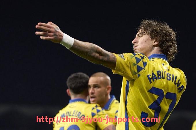 J9九游会登录入口-意甲豪门球队完整阵容介绍与战术打法特点剖析 J9九游会登录入口-意甲豪门球队完整阵容介绍与战术打法特点剖析